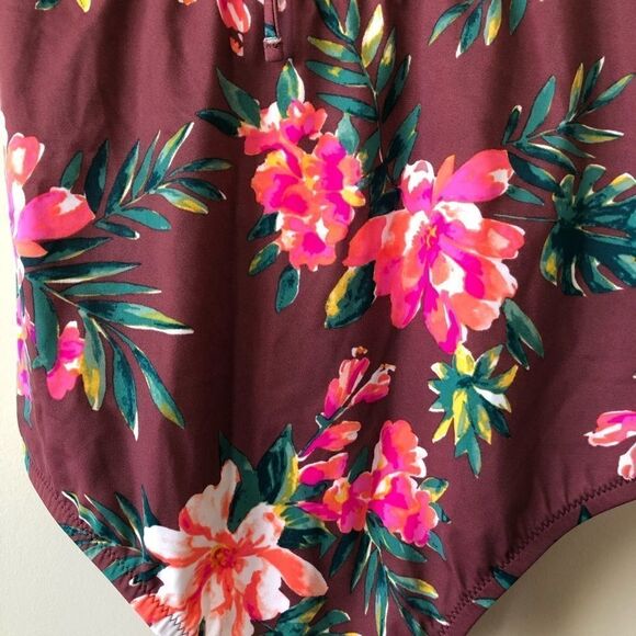 Nwt-shade & shore floral one piece swimsuit - Picture 4 of 5